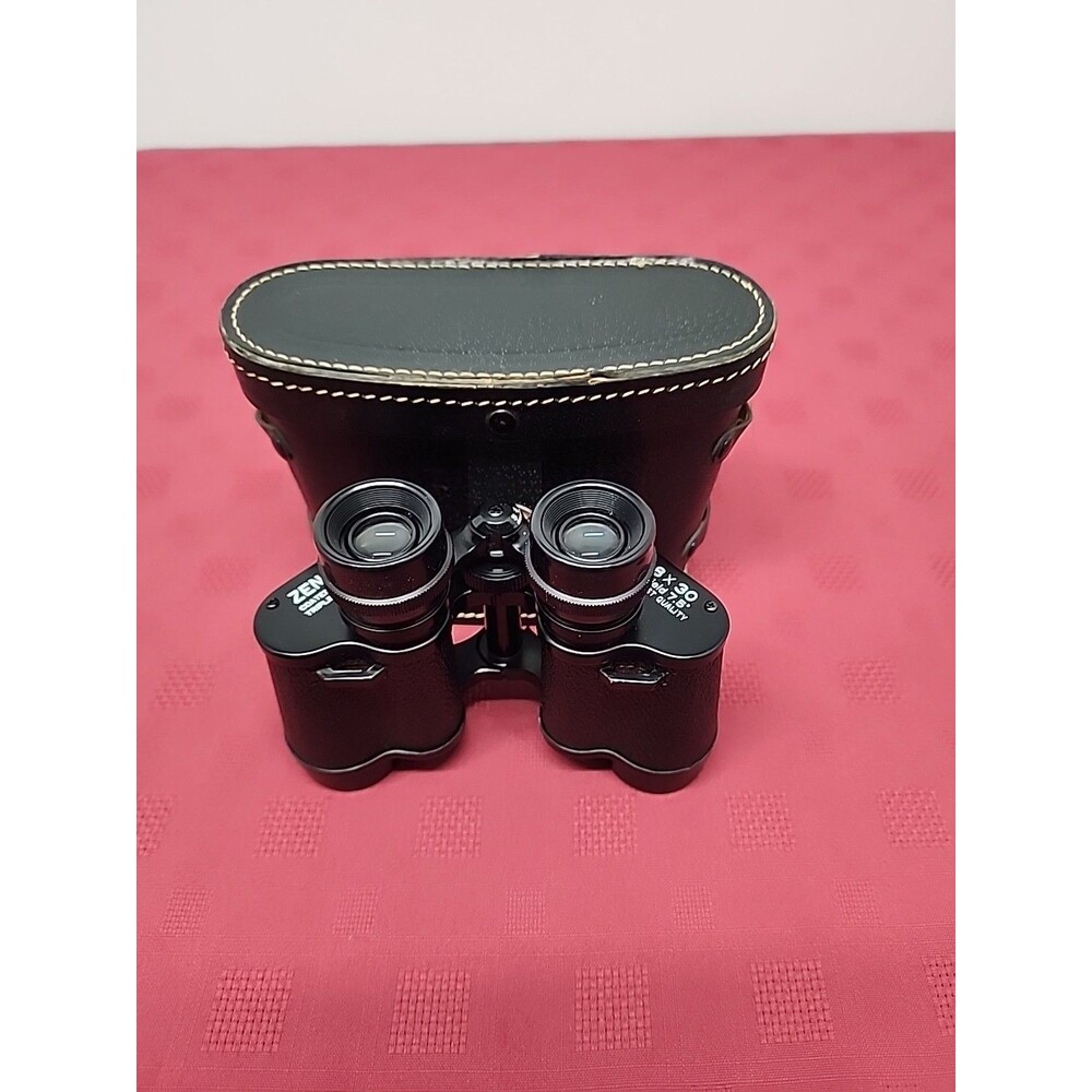 Vintage Super Zenith 8 X 30 Binoculars Field 7.5* Black Carry Case No Strap